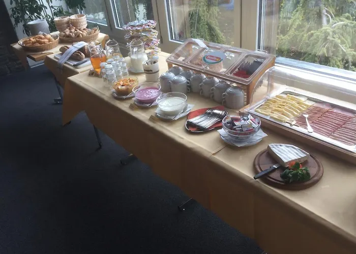 レストラン ハイジホフ ホテル *